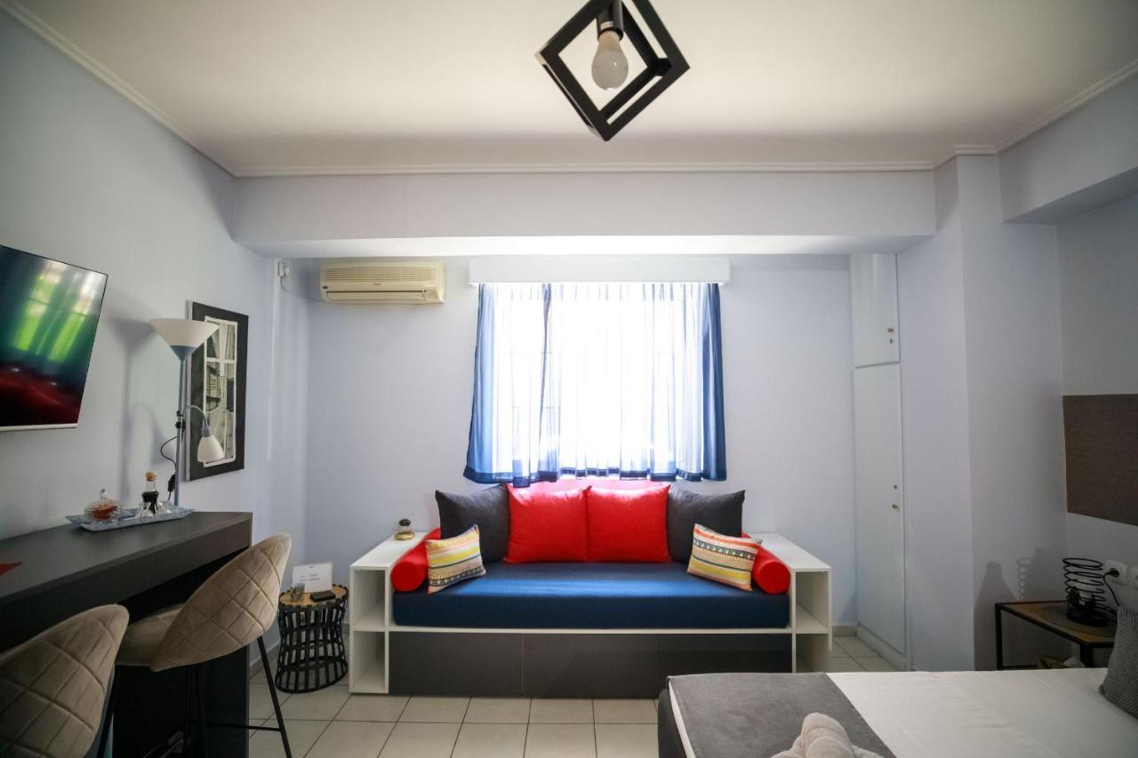 Adriana'S Downtown Studio-Parking Lot Included Patras Bagian luar foto