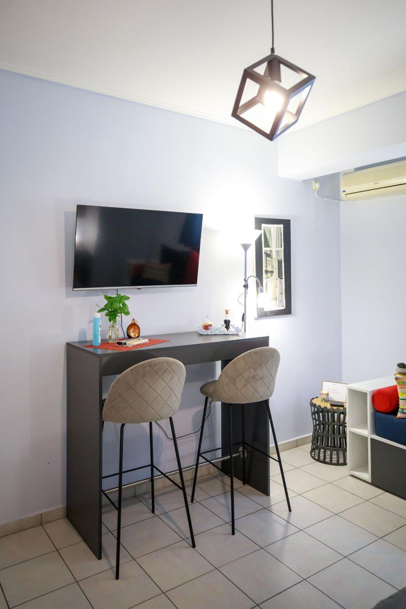 Adriana'S Downtown Studio-Parking Lot Included Patras Bagian luar foto